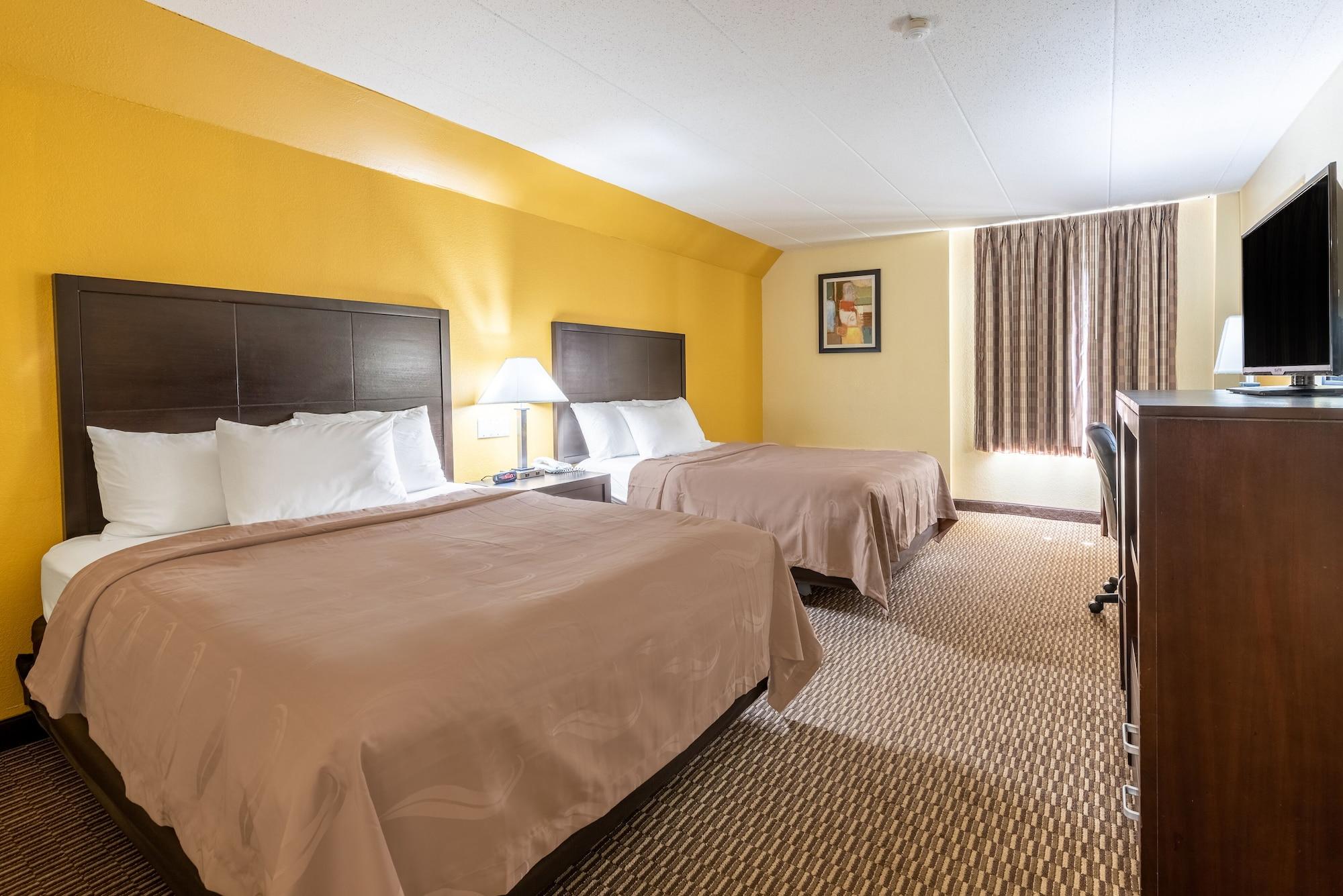Quality Inn & Suites Cincinnati Exterior foto